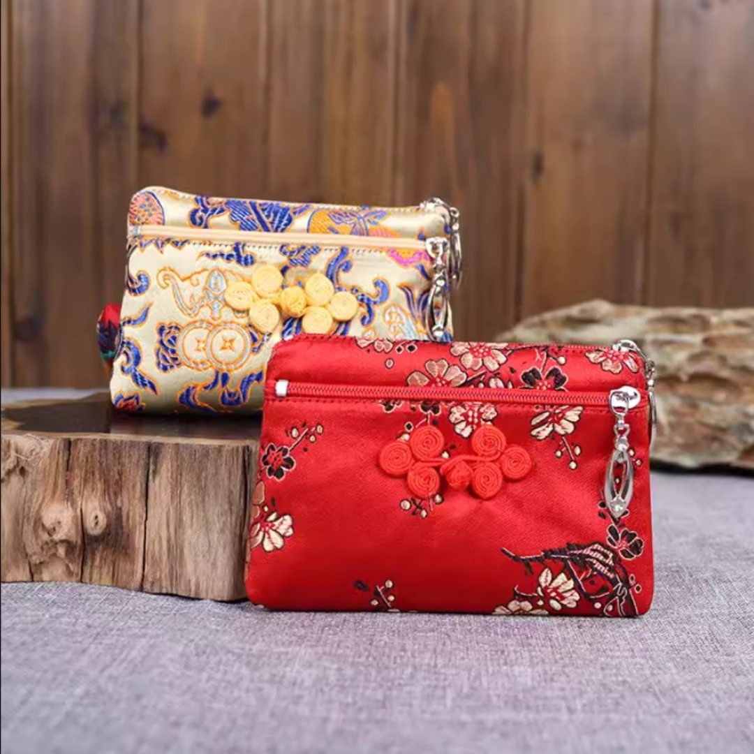 Limited Time Offer: Silk Nanjing Yunjin Purse For $1.49 Now!